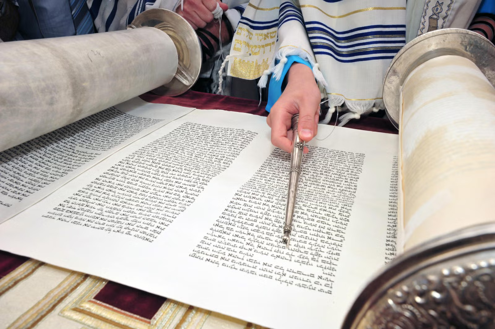 Reading Torah
